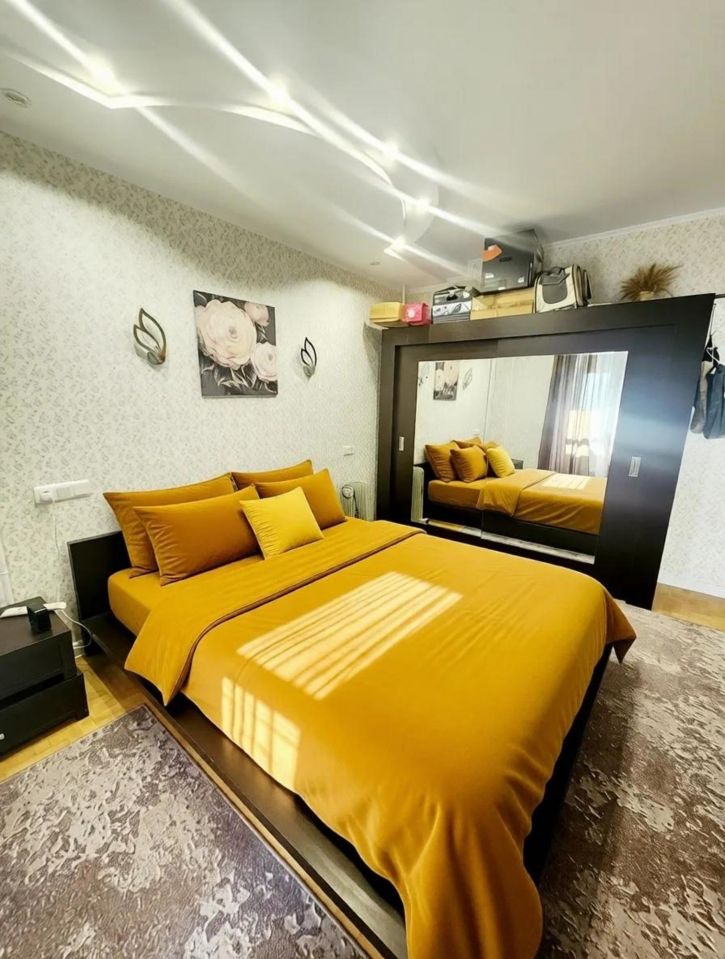3-комн квартира Щорса улица, 49