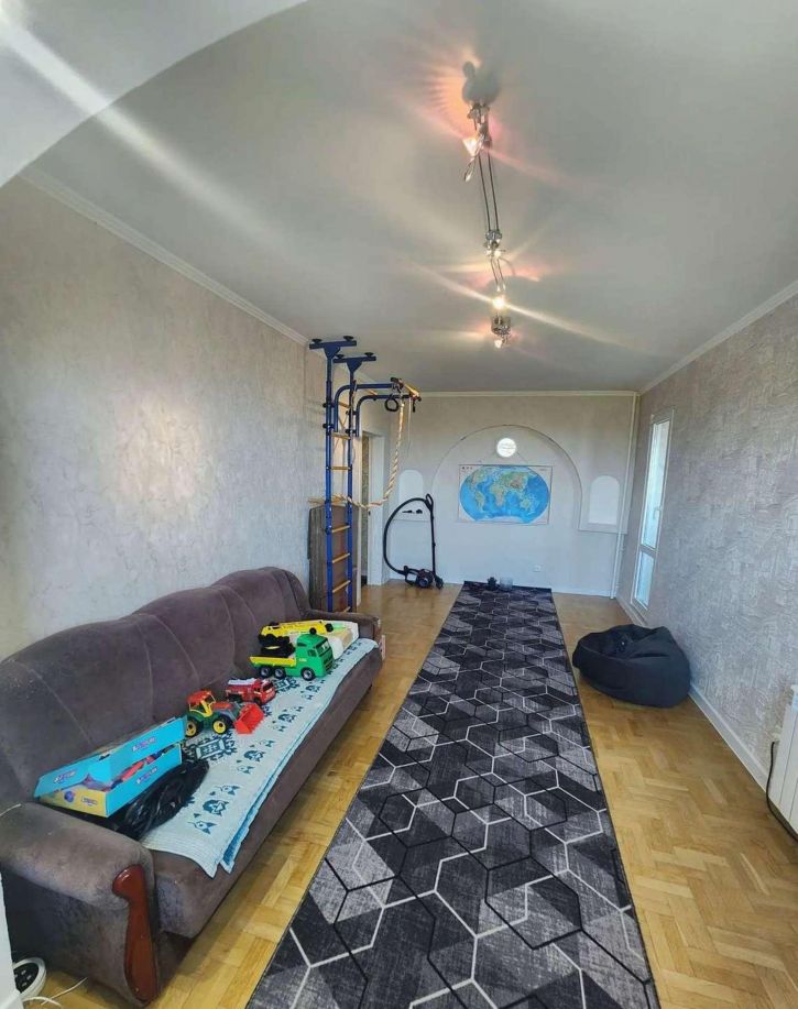 3-комн квартира Щорса улица, 49