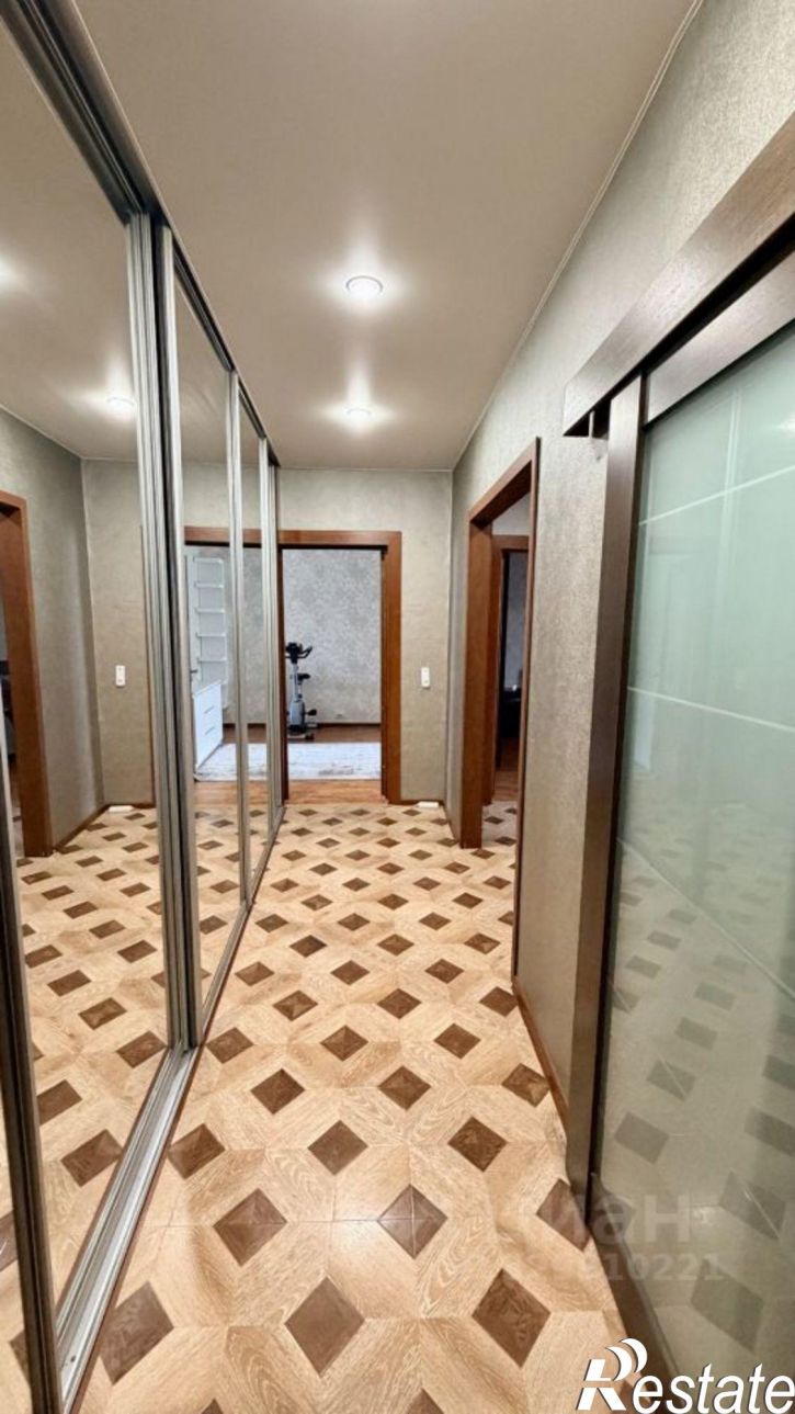 3-комн квартира ул 5 Августа, 13в,  д. 13в