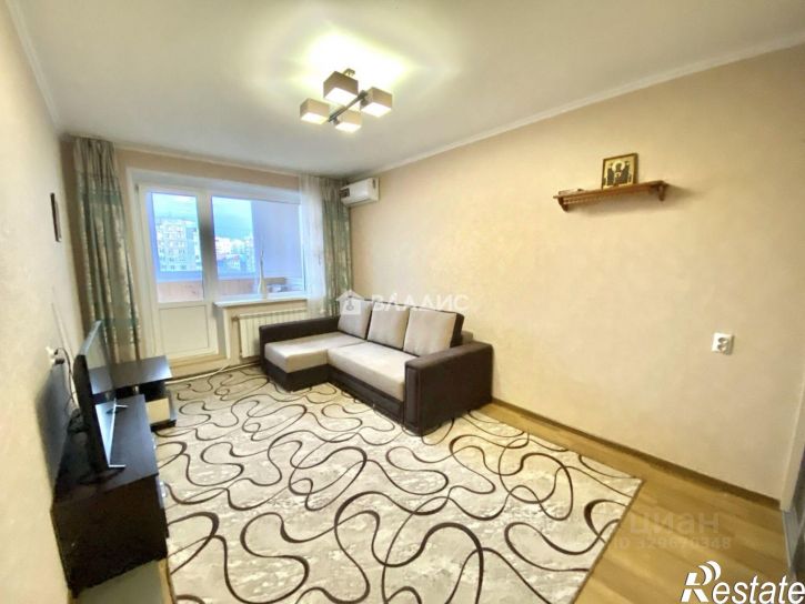 1-комн квартира б-р Юности, 27,  д. 27