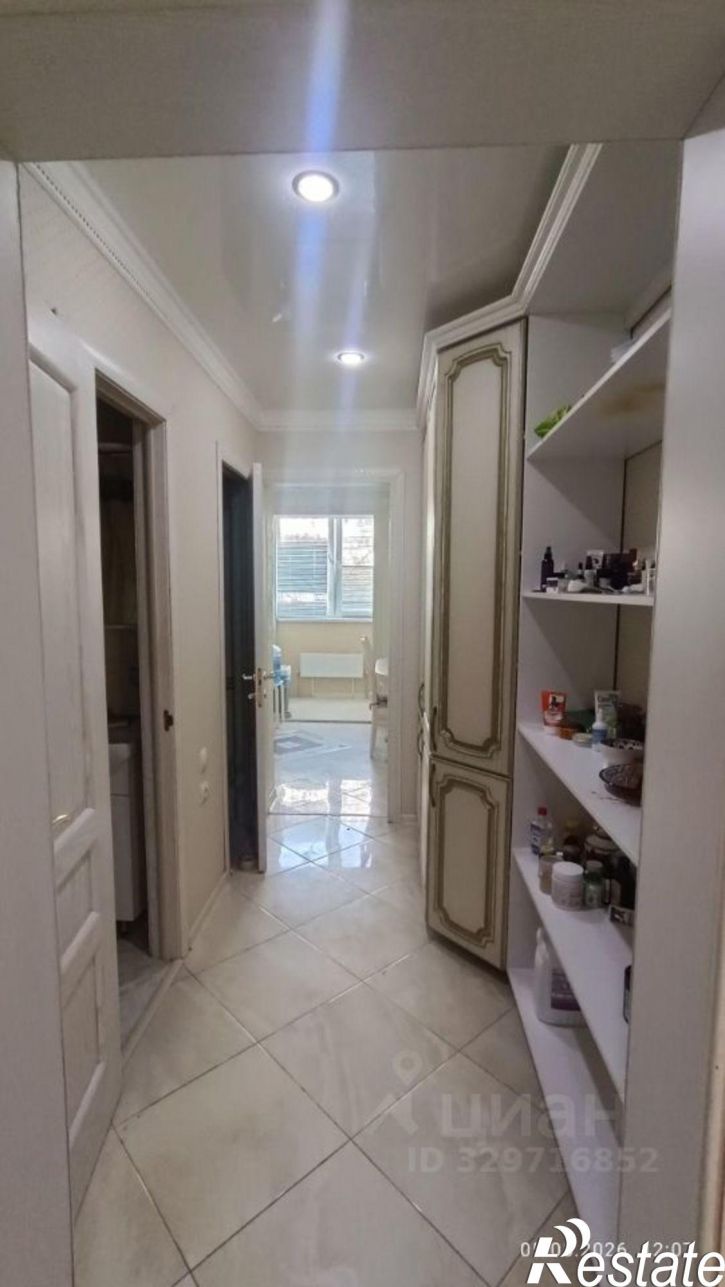 2-комн квартира улица Есенина, 50Б,  д. 50Б