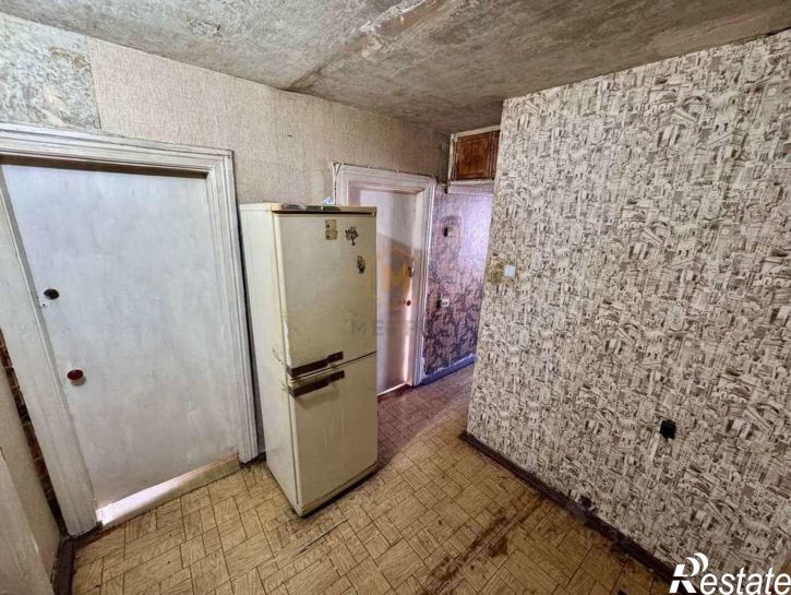 3-комн квартира улица 5 Августа, 12,  д. 12