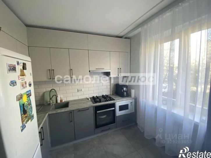 3-комн квартира улица Есенина, 24,  д. 24