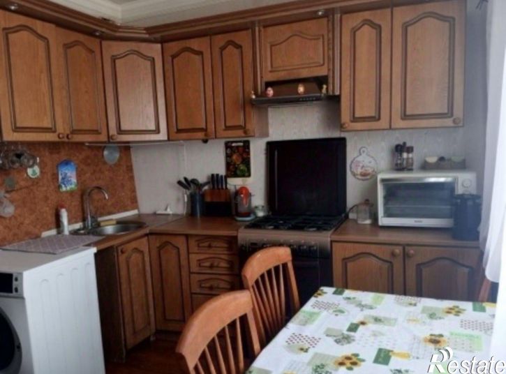 3-комн квартира улица Есенина, 24,  д. 24