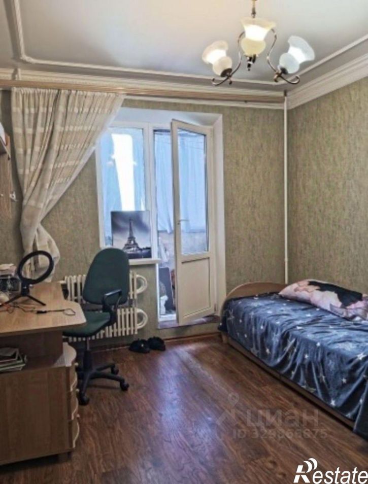 3-комн квартира улица Есенина, 24,  д. 24