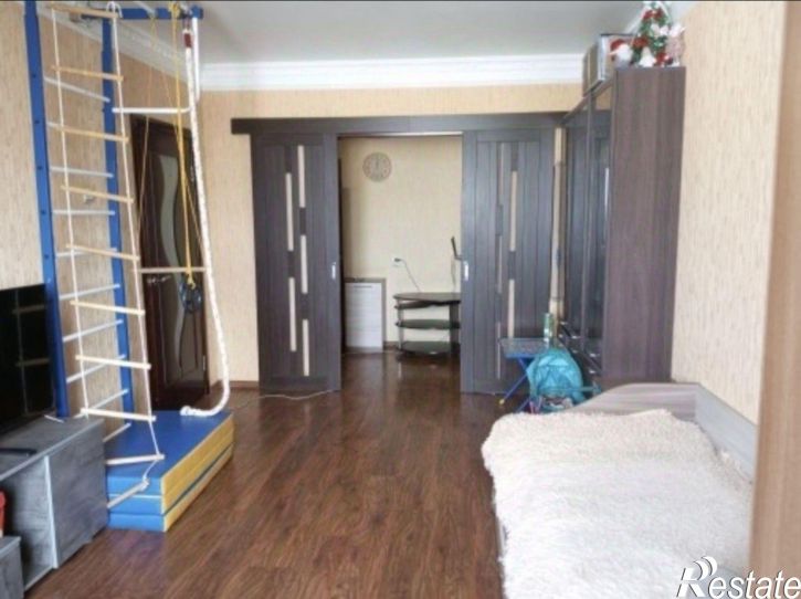 3-комн квартира улица Есенина, 24,  д. 24