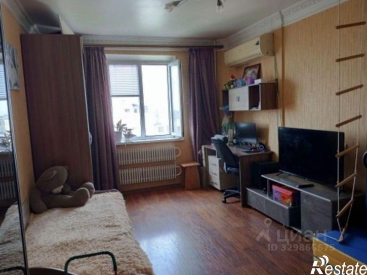 3-комн квартира улица Есенина, 24,  д. 24