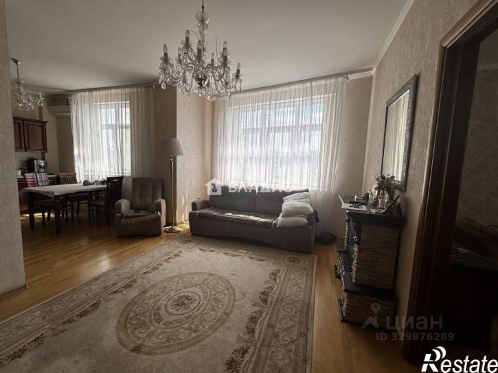 2-комн квартира Свято-Троицкий б-р, 15,  д. 15