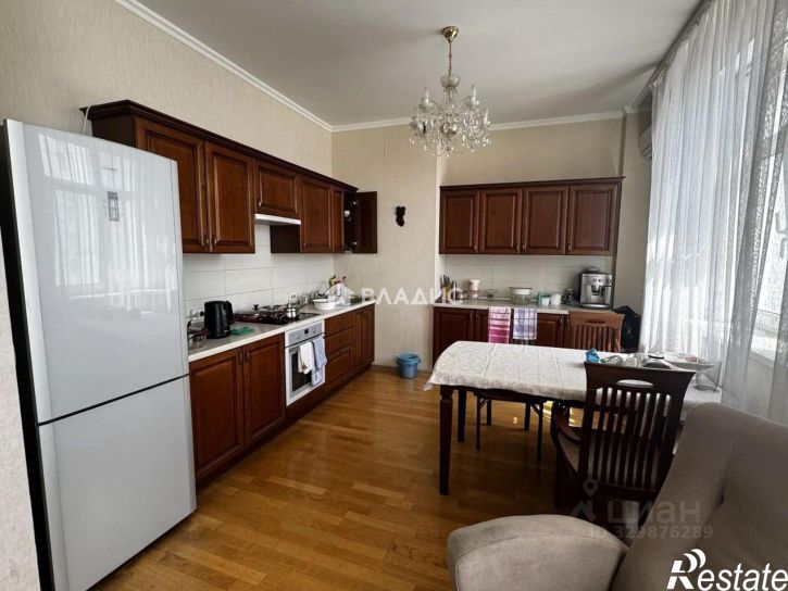 2-комн квартира Свято-Троицкий б-р, 15,  д. 15