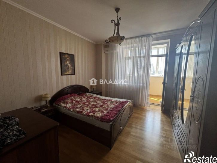 2-комн квартира Свято-Троицкий б-р, 15,  д. 15