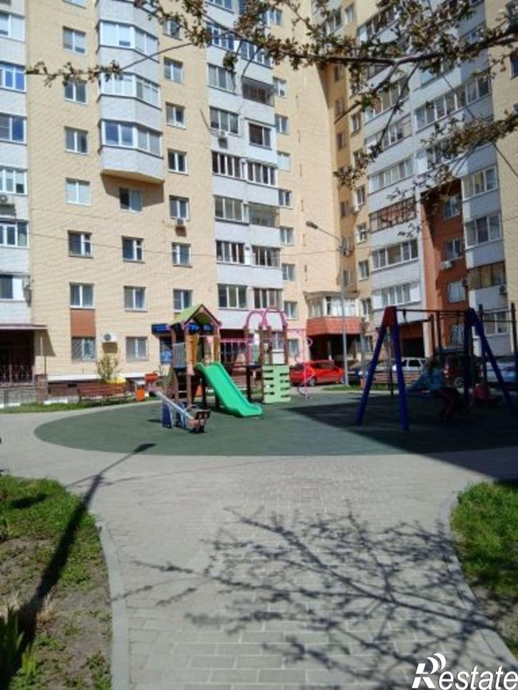 3-комн квартира ул Николая Чумичова, 70,  д. 70