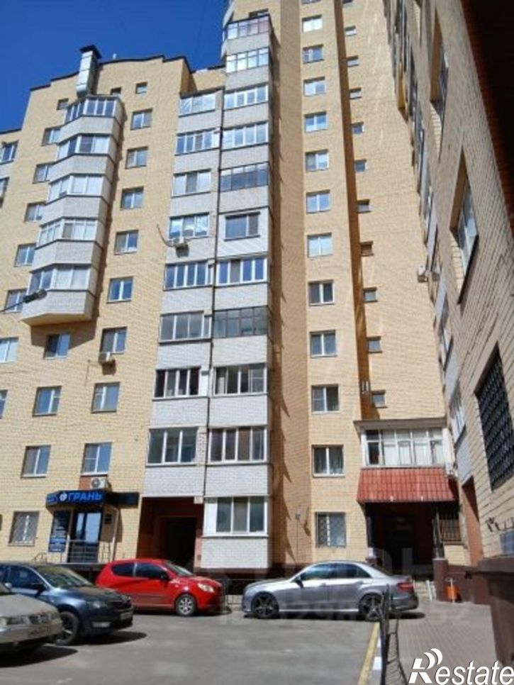 3-комн квартира ул Николая Чумичова, 70,  д. 70