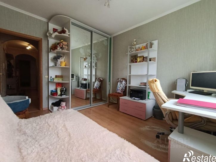 3-комн квартира улица Есенина, 40,  д. 40