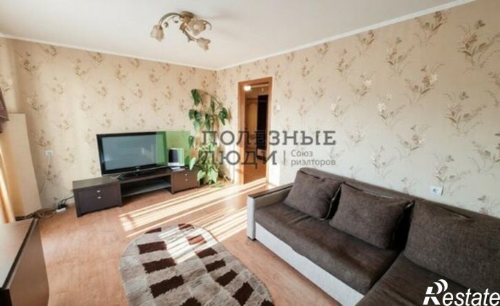 3-комн квартира улица 5 Августа, 36 к3,  д. 36 к3
