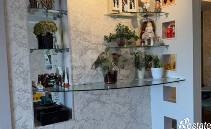 3-комн квартира ул Есенина, 32,  д. 32