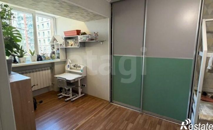 3-комн квартира ул Есенина, 32,  д. 32