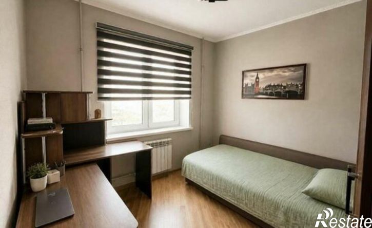 3-комн квартира улица 5 Августа, 40,  д. 40