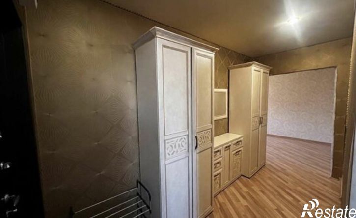 3-комн квартира улица 5 Августа, 40,  д. 40