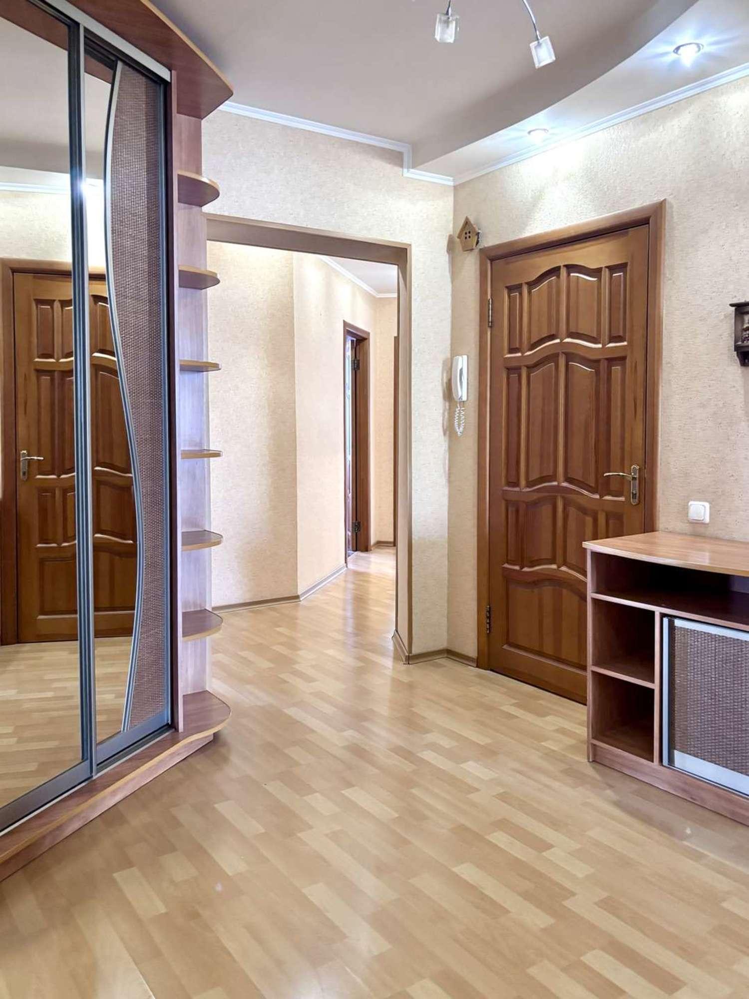 Купить квартиру за 10 370 000 рублей на Победы улица, 49к5