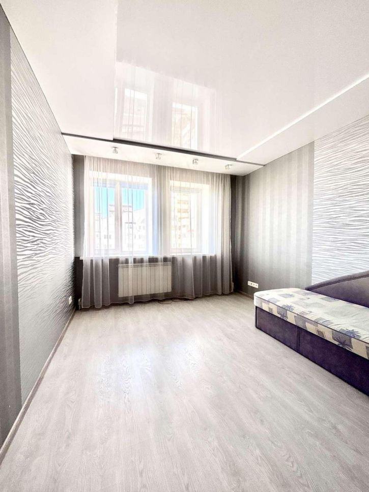 4-комн квартира Победы улица, 49к5