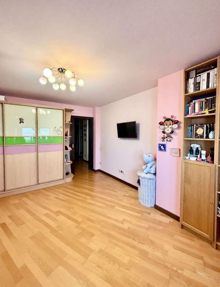 2-комн квартира 5 Августа улица, 37