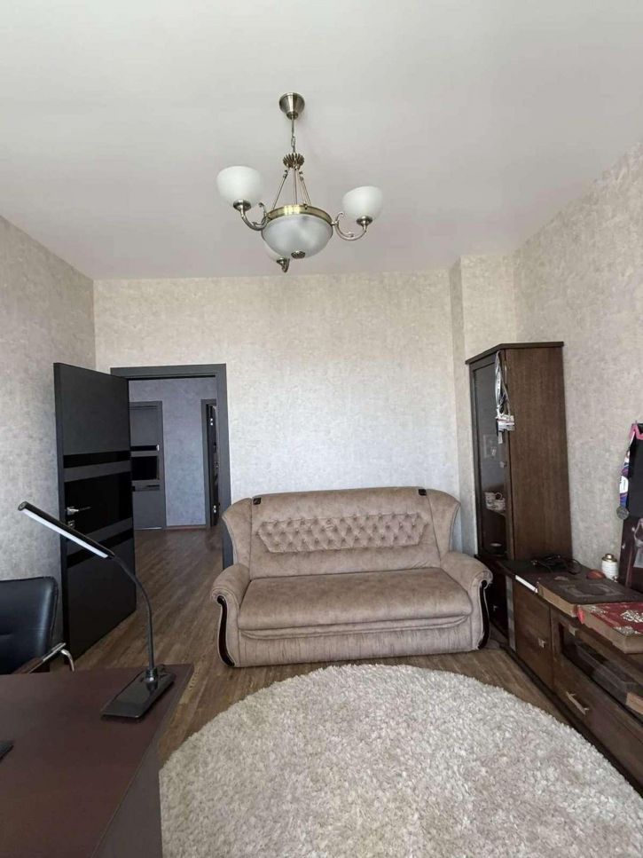 4-комн квартира Свято-Троицкий бульвар, 34