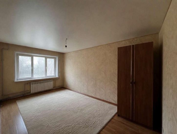3-комн квартира 5 Августа улица, 40