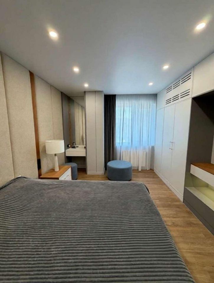 3-комн квартира Костюкова улица, 36В