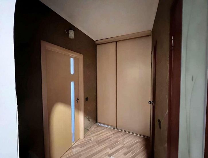 3-комн квартира 5 Августа улица, 40
