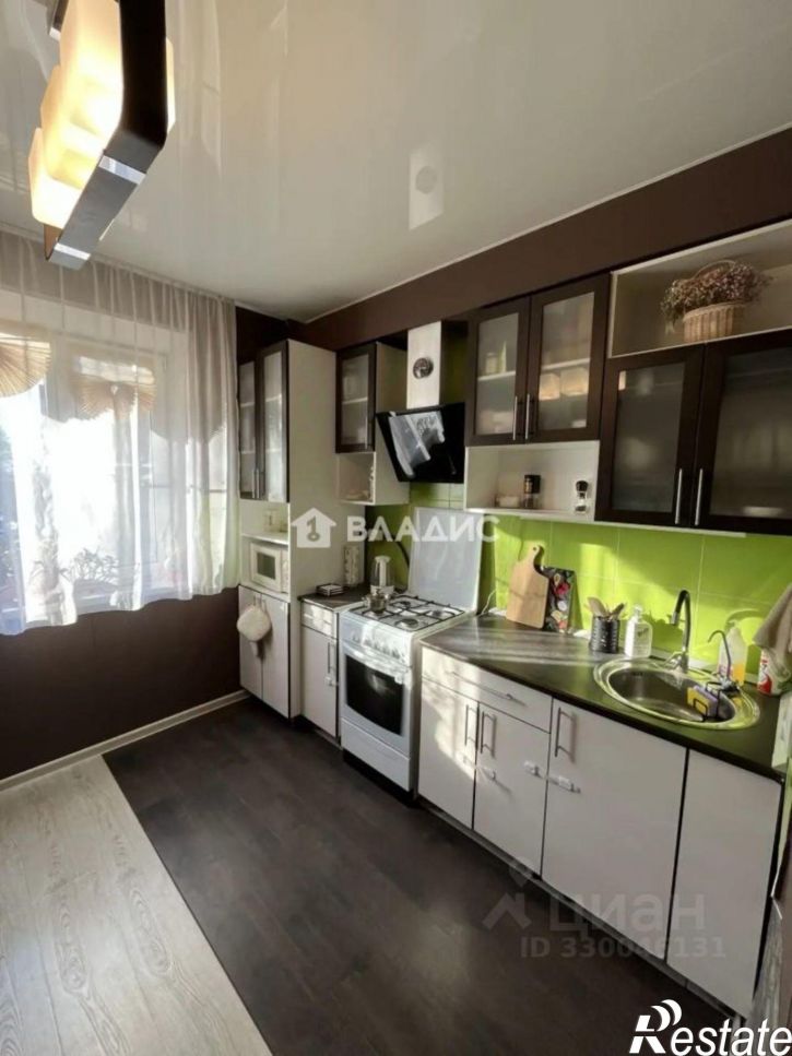 3-комн квартира улица Щорса, 10,  д. 10