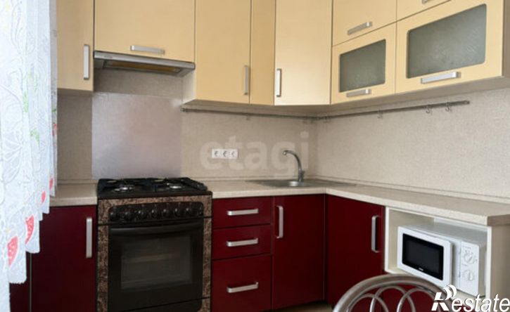 3-комн квартира пр-кт Ватутина, 12,  д. 12