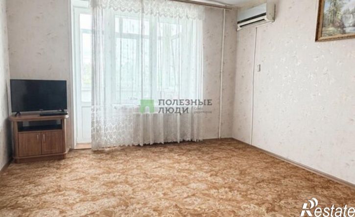 3-комн квартира ул Костюкова, 36,  д. 36