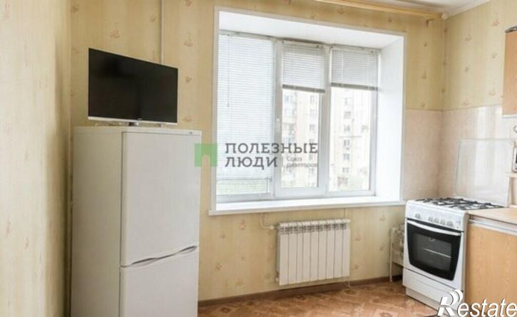 3-комн квартира ул Костюкова, 36,  д. 36