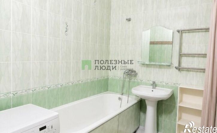 3-комн квартира ул Костюкова, 36,  д. 36