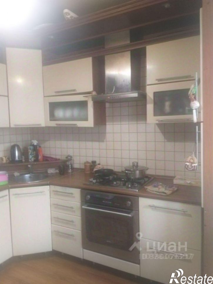 3-комн квартира ул Есенина, 44,  д. 44