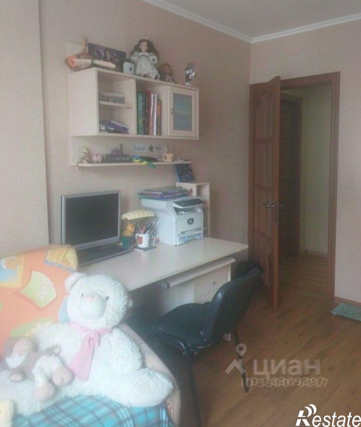 3-комн квартира ул Есенина, 44,  д. 44