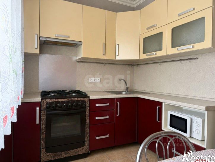 3-комн квартира пр-кт Ватутина, 12,  д. 12