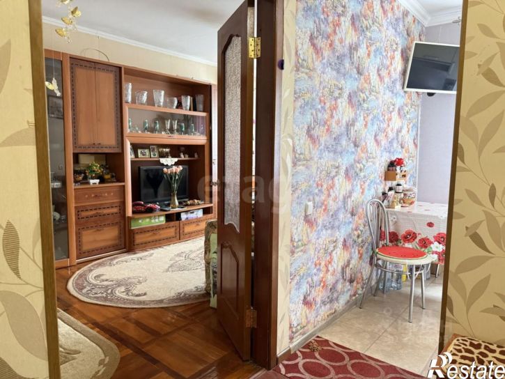 3-комн квартира пр-кт Ватутина, 12,  д. 12