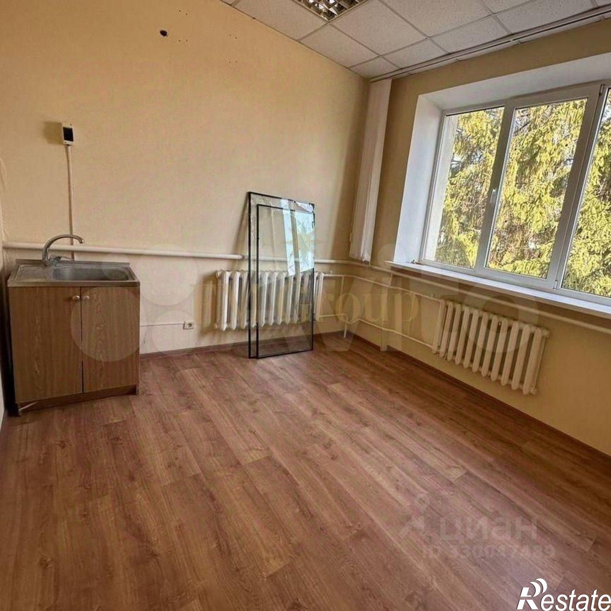 Купить офис, помещение под офис за 10 461 200 рублей на ул Рабочая, 4