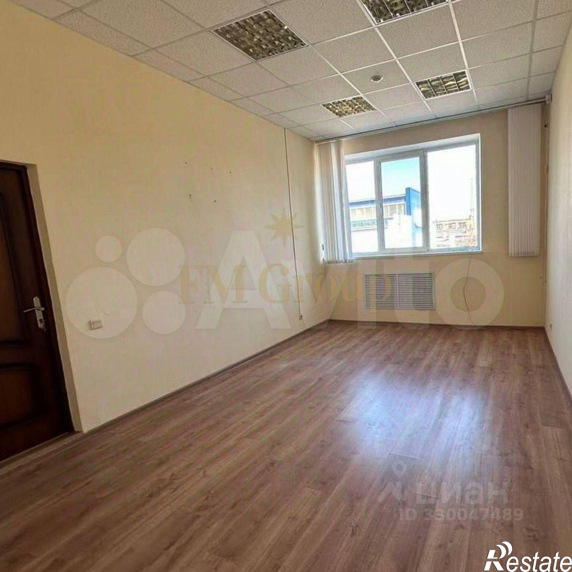 Купить офис, помещение под офис за 10 461 200 рублей на ул Рабочая, 4