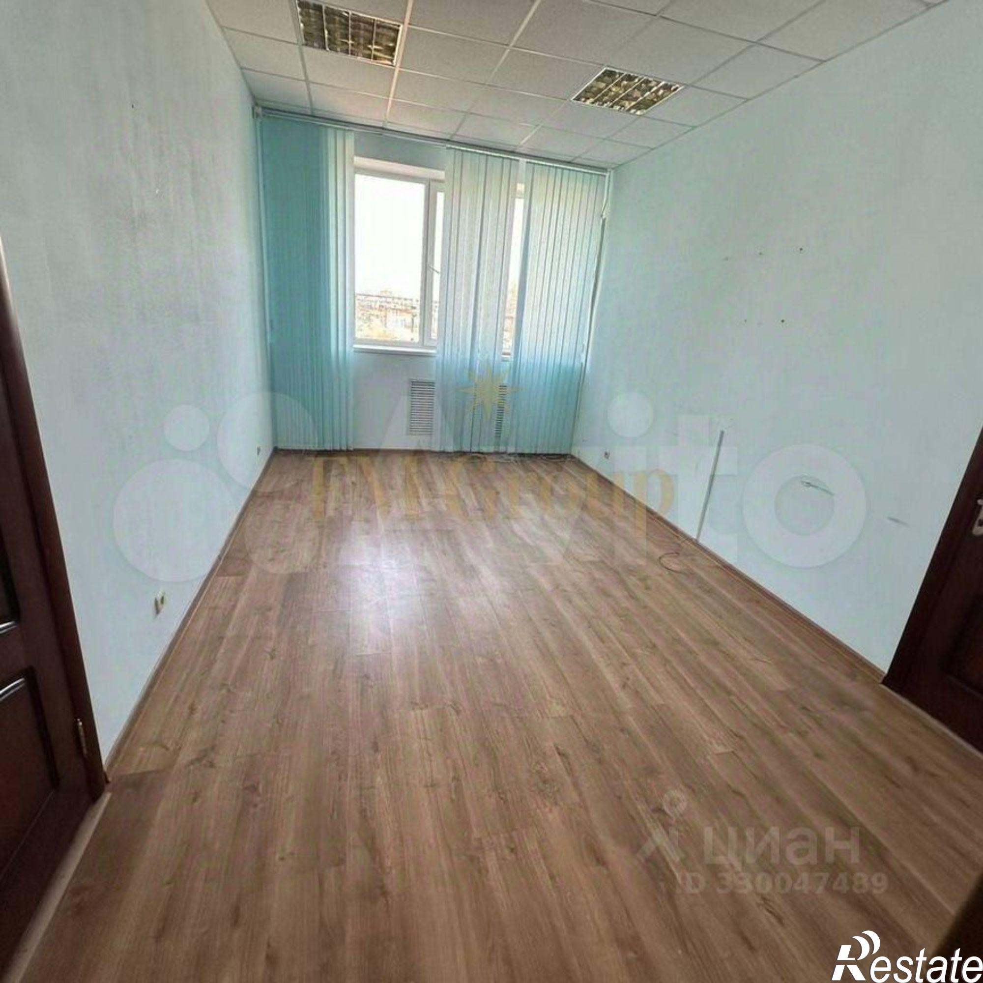Купить офис, помещение под офис за 10 461 200 рублей на ул Рабочая, 4