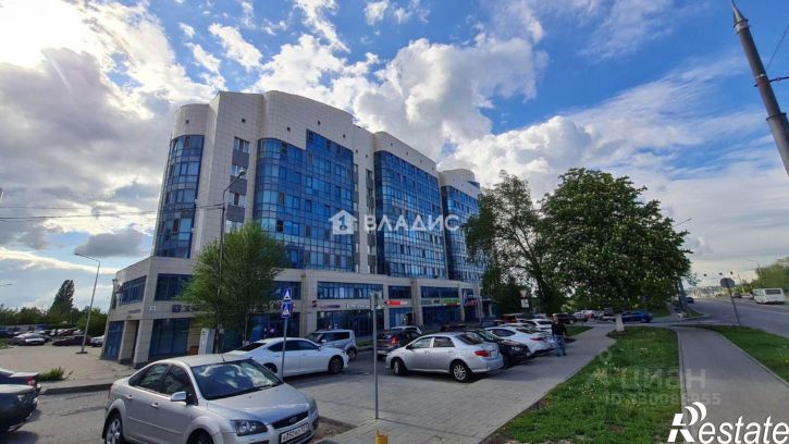 4-комн квартира улица Щорса, 8Б,  д. 8Б