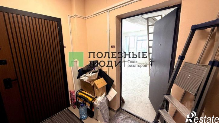 3-комн квартира ул Гостенская, 16,  д. 16