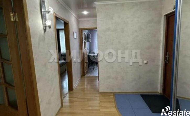3-комн квартира ул Костюкова, 8,  д. 8