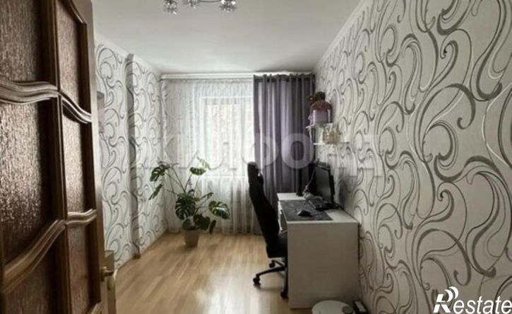3-комн квартира ул Костюкова, 8,  д. 8