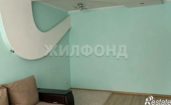 3-комн квартира ул Костюкова, 8,  д. 8
