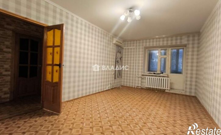 3-комн квартира Народный б-р, 32,  д. 32