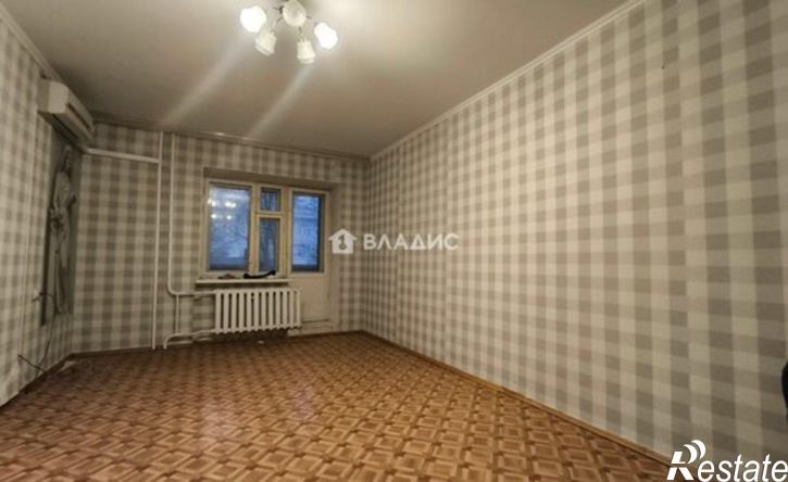 3-комн квартира Народный б-р, 32,  д. 32