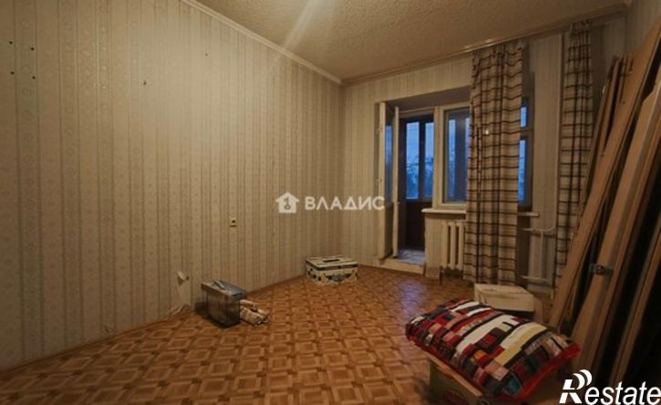 3-комн квартира Народный б-р, 32,  д. 32