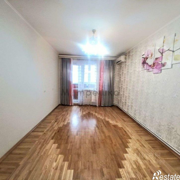 3-комн квартира пр-кт Славы, 6,  д. 6